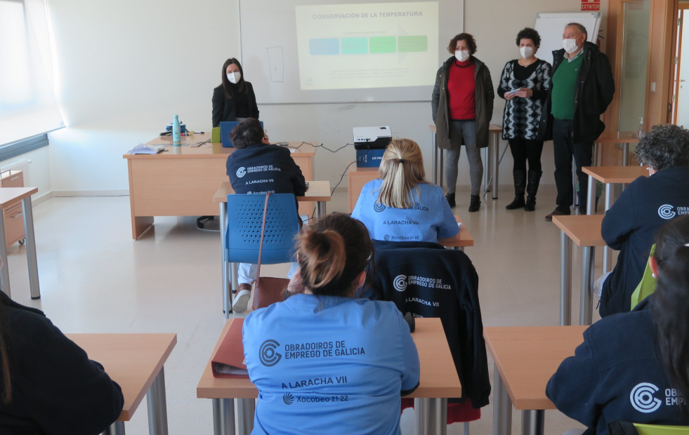 Las alumnas del obradoiro de empleo larachés se preparan para las prácticas