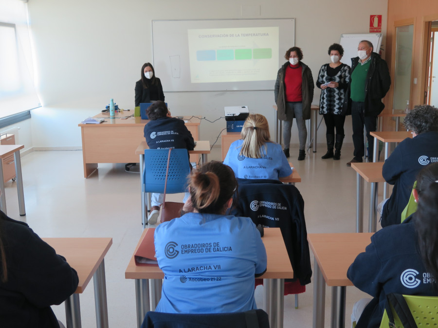 Las alumnas del obradoiro de empleo larachés se preparan para las prácticas