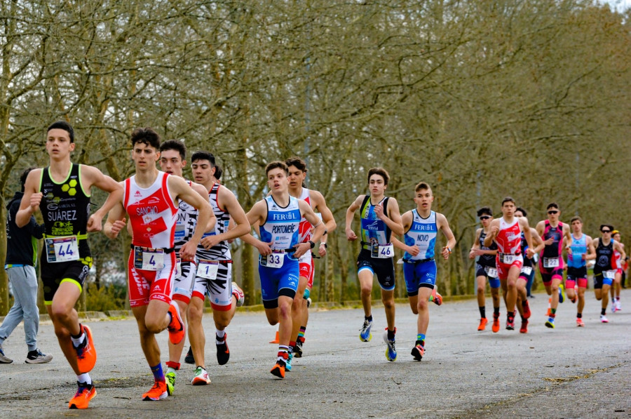 Tres podios para la AD Fogar en el Cidade de Santiago