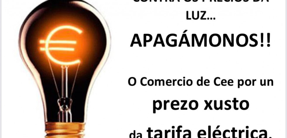 El comercio de Cee apaga sus escaparates en protesta por el precio de la luz