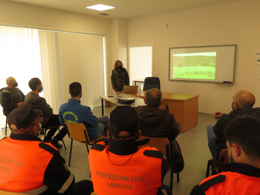 La unidad de investigación de incendios informa sobre los planes preventivos en A Laracha