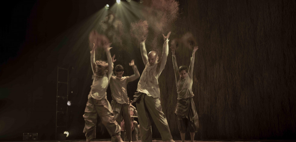 El premiado espectáculo de danza “Leira” llega a la Casa da Cultura de Vimianzo