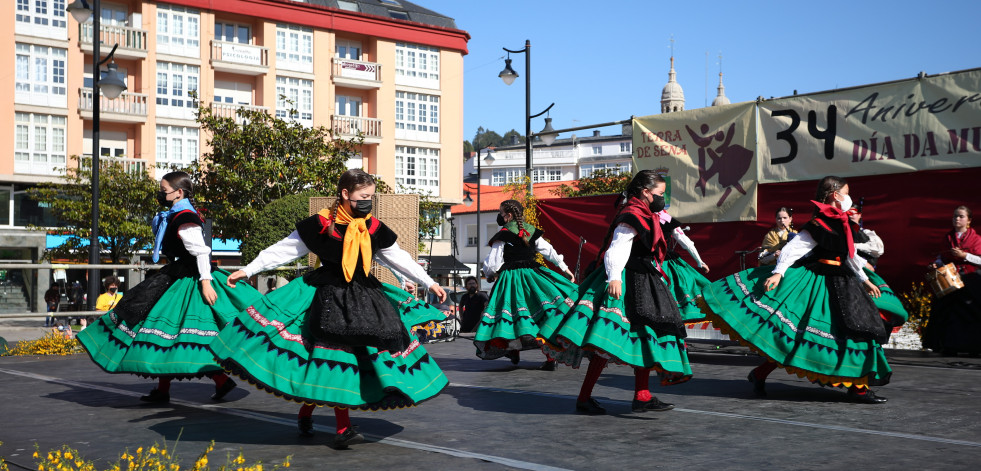 Cee disfruta de nuevo de su Día da Muiñeira