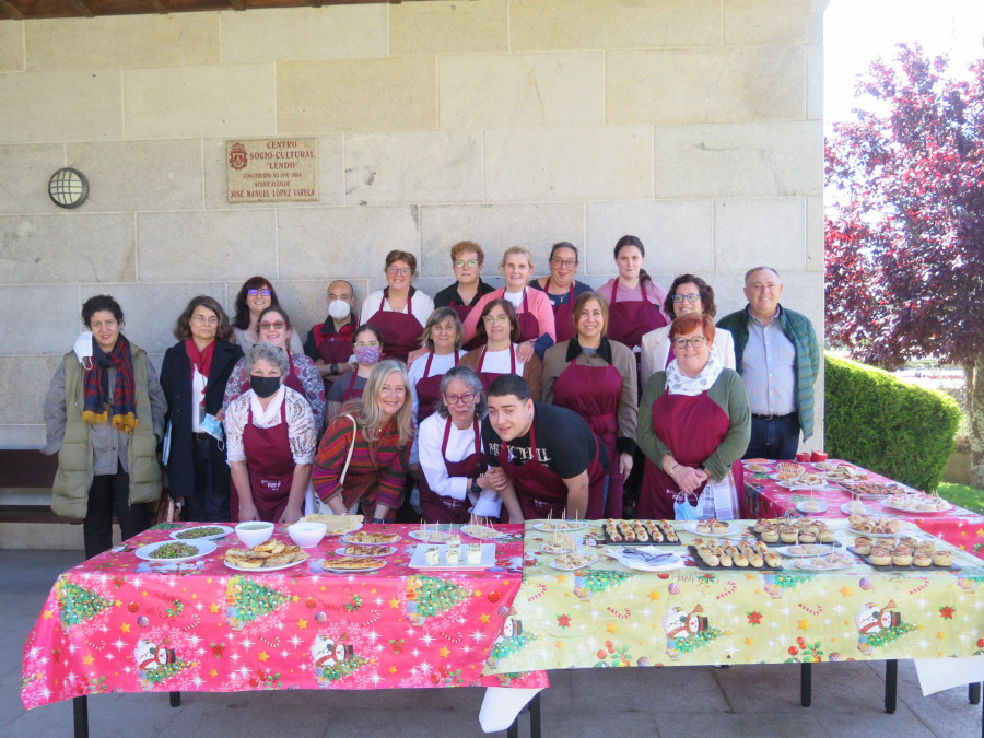 A Laracha clausura los cursos de cocina y de creación de páginas web