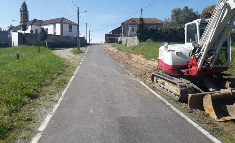 El Concello de Malpica ejecuta obras de mejora en la red viaria de Leiloio