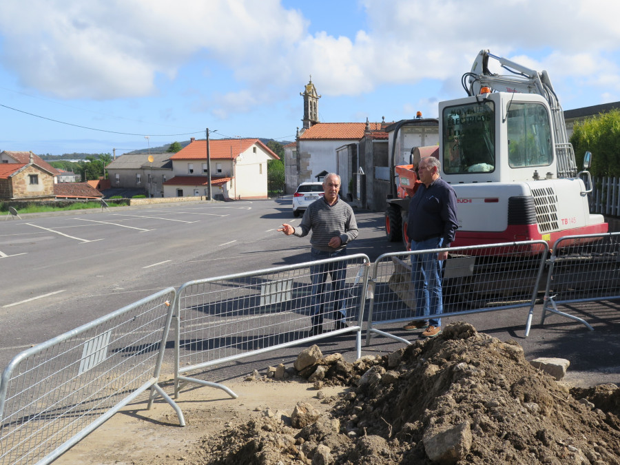 A Laracha pone en marcha las obras de abastecimiento en la zona alta de Cabovilaño