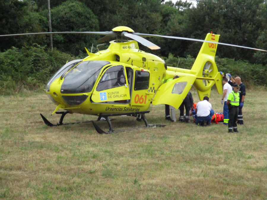 Evacuan en helicóptero a un hombre que sufrió un atropello en Mazaricos