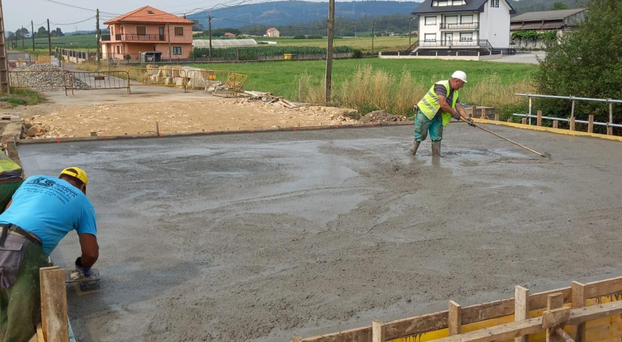 Avanza a buen ritmo el hormigonado de la ODT de la vía entre Baíñas y Dumbría