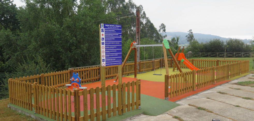 Abren los nuevos parques infantiles de Soandres y Erboedo