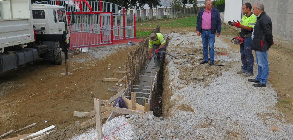 El Concello larachés construirá un parque  de calistenia junto al IES Agra de Leborís