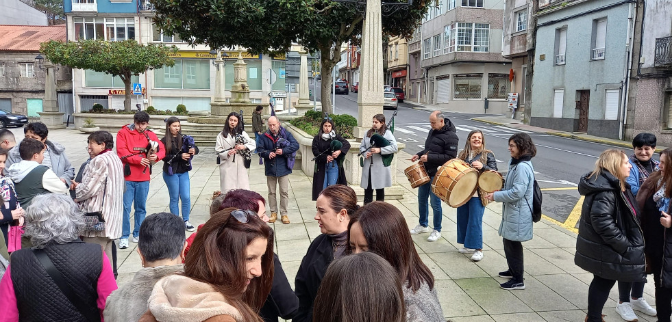 Música por el patrón y actividades para los jóvenes en Vimianzo