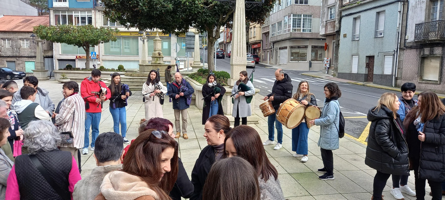 Música por el patrón y actividades para los jóvenes en Vimianzo