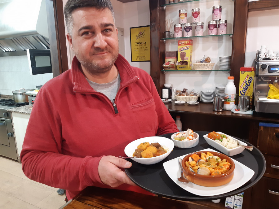 “Café Infinito”, a tope de tapas en Carballo