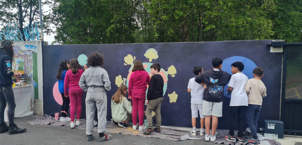 Mural por la igualdad en el Alfredo Brañas de Laracha