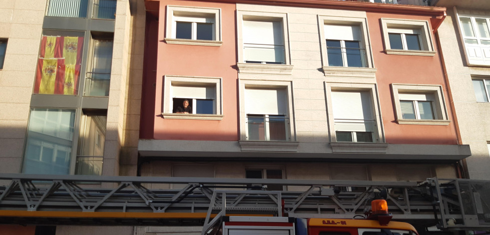 Incendio en una cocina de un piso en A Laracha