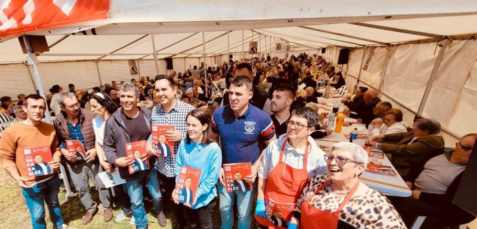 Más de 700 personas en la fiesta socialista de Muxía