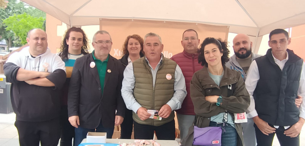 Xuntos Carballo M+J pone en marcha su campaña personalizada por barrios y parroquias