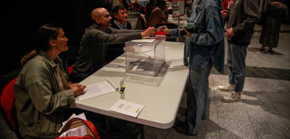 La participación sube en Galicia más de un punto y se sitúa en el 35,58% a las 14.00 horas