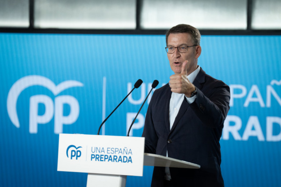 Feijóo propone bajar en los 100 primeros días el IRPF a quienes cobren menos de 40.000 euros