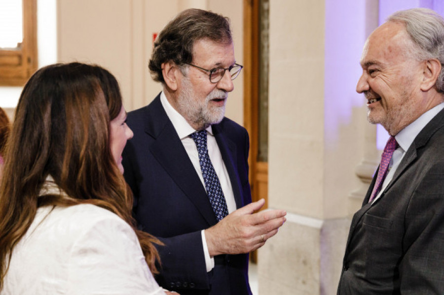 Rajoy, sobre Sánchez: "Una cosa es adecuarse a la realidad y otra no decir la verdad"