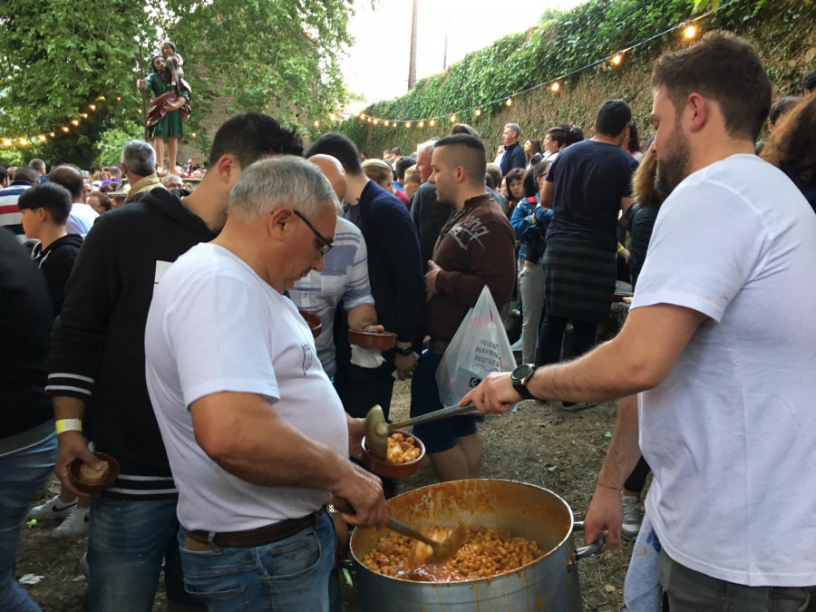 Carnés celebra el San Cristovo con su Faguía