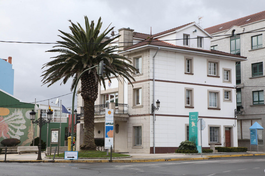 Adjudicadas las obras de humanización de varias plazas de Coristanco