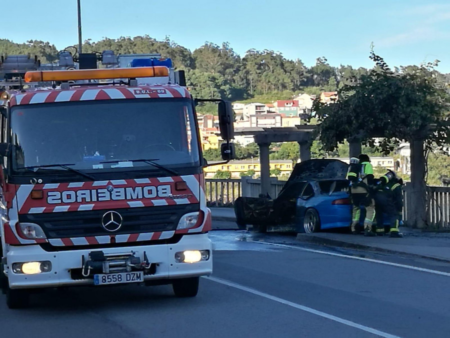 Quinto cierre del parque de bomberos de Cee