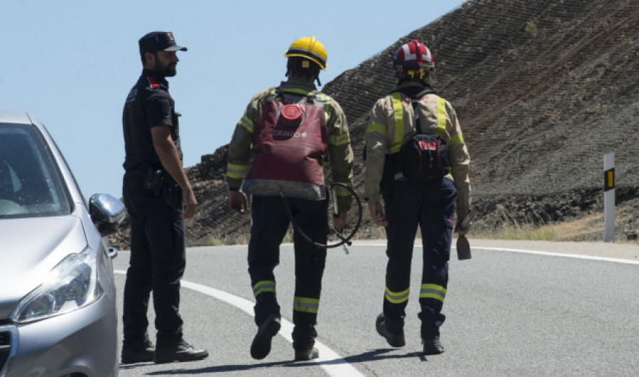 Localizan un cuerpo calcinado en un terreno de A Estrada