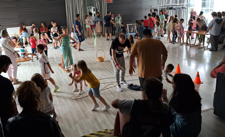 El Melga lleva sus juegos tradicionales al barrio coruñés do Castrillón