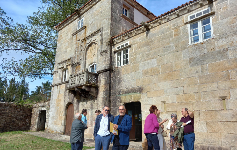 Más de 150 personas en las jornadas sobre liño en las Torres do Allo