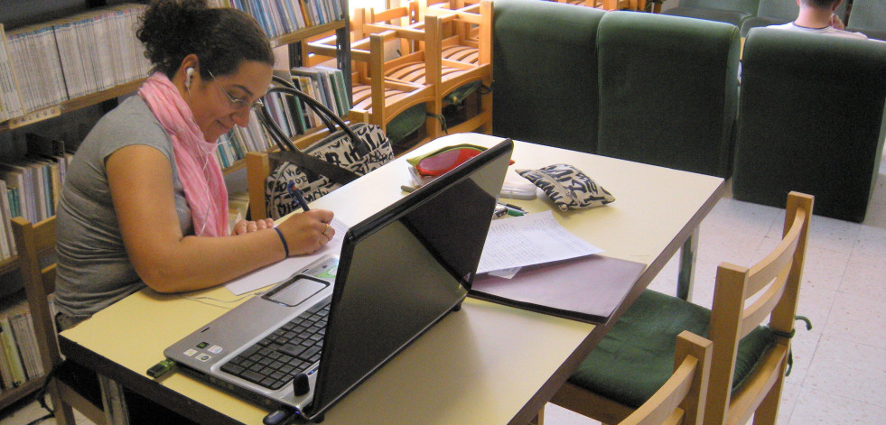 Amigos de Galicia entregará 61 libros a la biblioteca de Cee