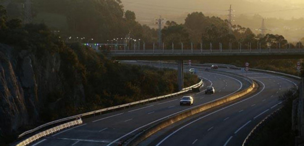 Cortes durante la próxima semana en la autopista entre Carballo y A Coruña