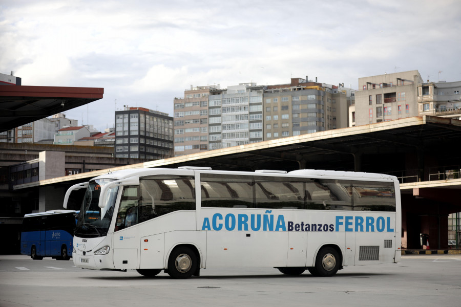 Esta son las frecuencias de autobús que refuerza la Xunta en las fiestas en A Laracha y Bértoa