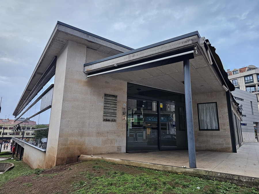 Carballo licita la cafetería del mercado por una renta mínima de 605 euros al mes