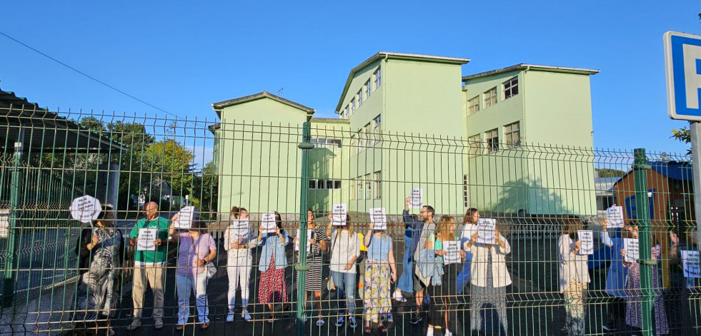 A Laracha adjudica las becas a escolares por importe de 75.000 euros