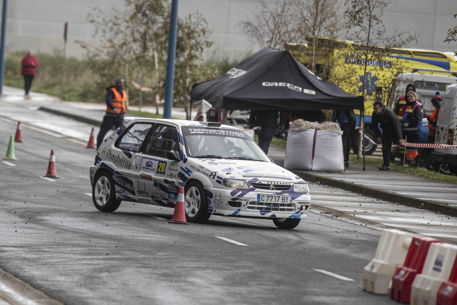 Iván Picallo y su Citroen Saxo se hacen con el I Slalom Concello da Laracha