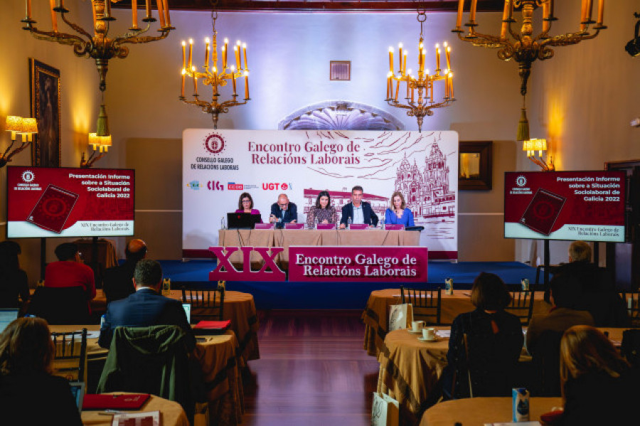 El Hostal de los Reyes Católicos acoge la presentación del Informe sobre la situación sociolaboral de Galicia