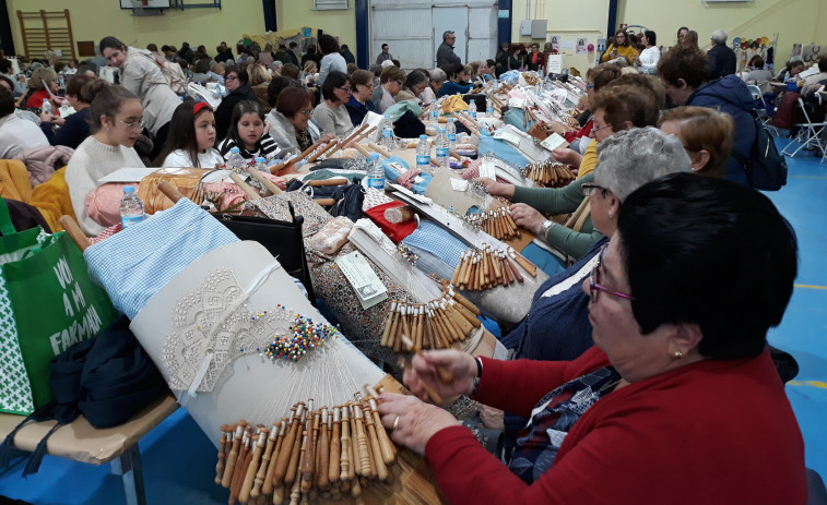 Vimianzo celebra su Xuntanza Palilleira en el pabellón del IES