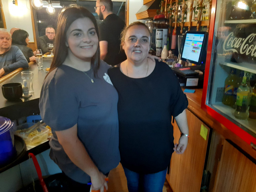 Inauguración del café-bar “Liverpool” en Paiosaco