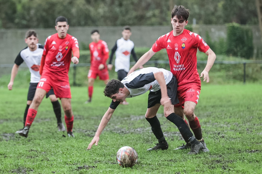 El Mazaricos gana al Castriz y devuelve el interés a la Liga da Costa