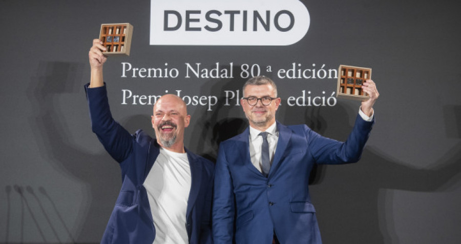 Los premios Nadal y Josep Pla se tiñen de negro con César Pérez Gellida y Jaume Clotet