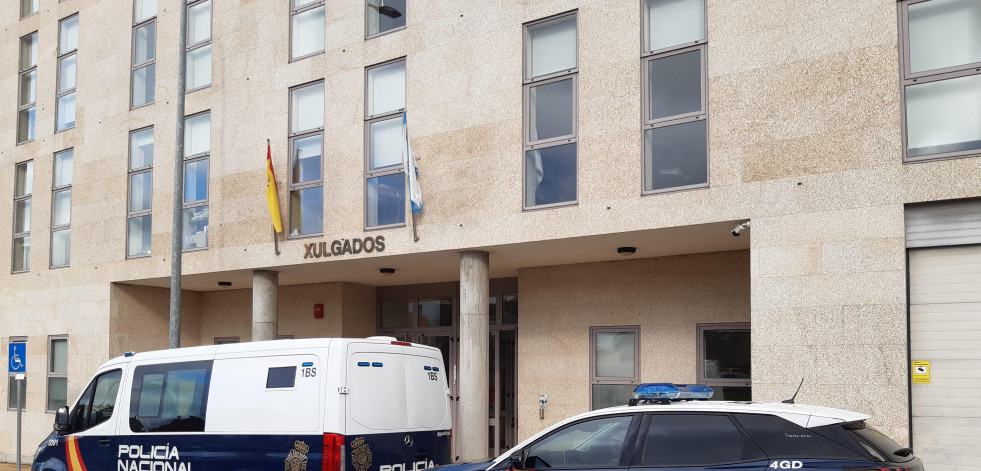 La creación de un cuarto juzgado en Carballo enfrenta a PP y BNG