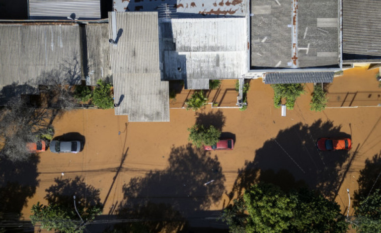 Casi 100 muertos y millón y medio de damnificados en las inundaciones de Brasil