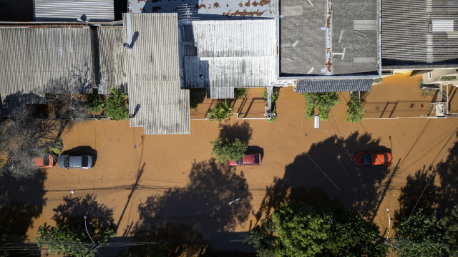 Casi 100 muertos y millón y medio de damnificados en las inundaciones de Brasil