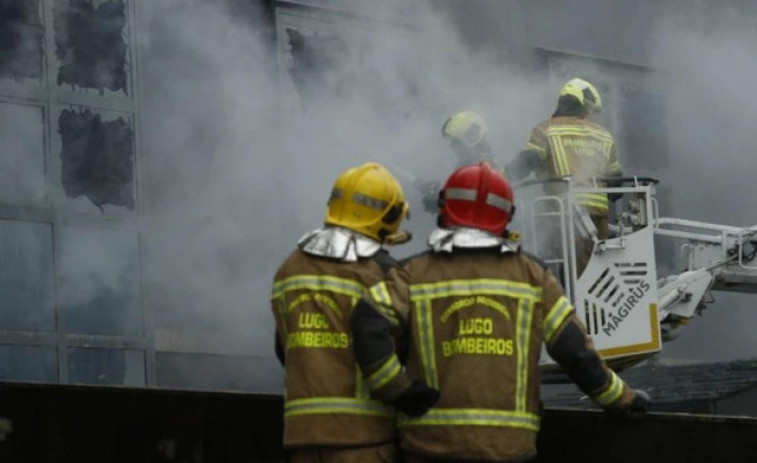 Arde un pajar en Santa Comba sin ocasionar daños personales