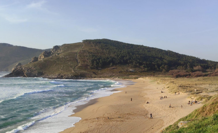 Recibe el alta el joven peregrino que fue rescatado en la playa Mar de Fóra, en Fisterra