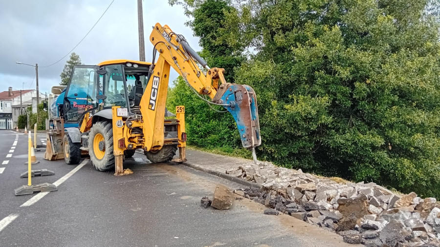 La Xunta realiza obras de mejora en paradas de autobús del área de Soneira, Fisterra y Xallas