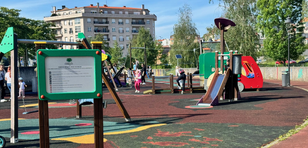 La remodelación de tres de los parques carballeses se pondrá en marcha a principios de año