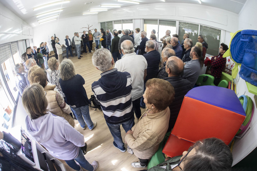 Los vecinos de Xoane y Cances seguirán  con las protestas por las obras en la AC-414