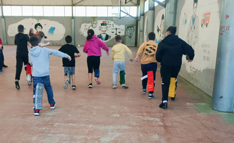 Un paso máis lleva el deporte adaptado al CEIP Bergantiños